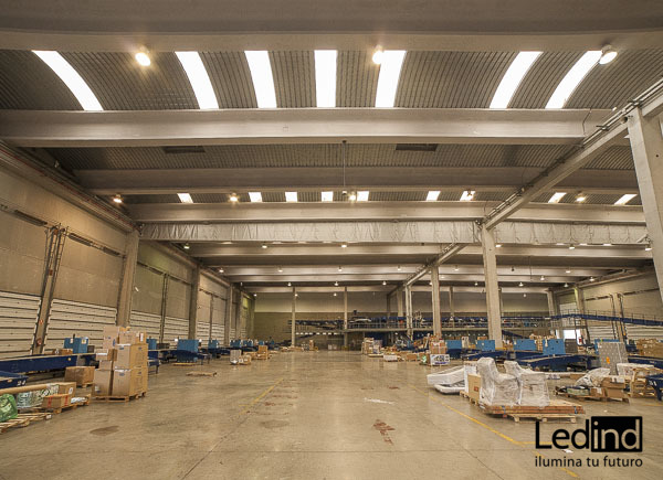Luz led para taller industrial